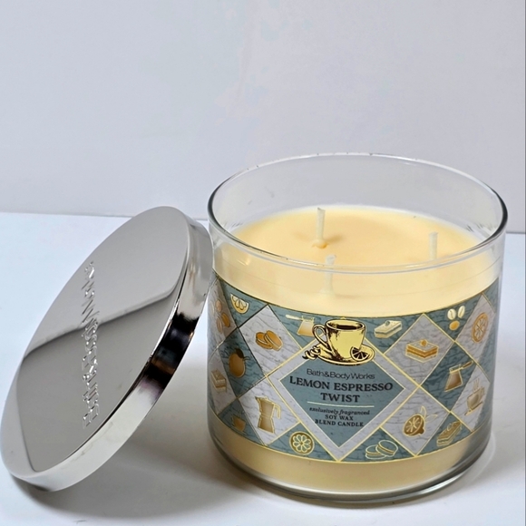 Bath & Body Works Lemon Espresso Twist 3 Wick  Candle Nwt - Picture 1 of 5